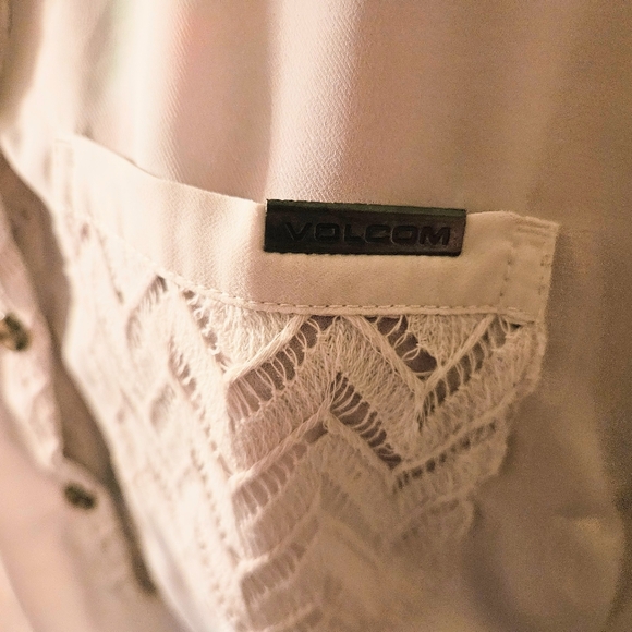Volcom Creme Lace Long Sleeve Collared Blouse - Picture 7 of 7